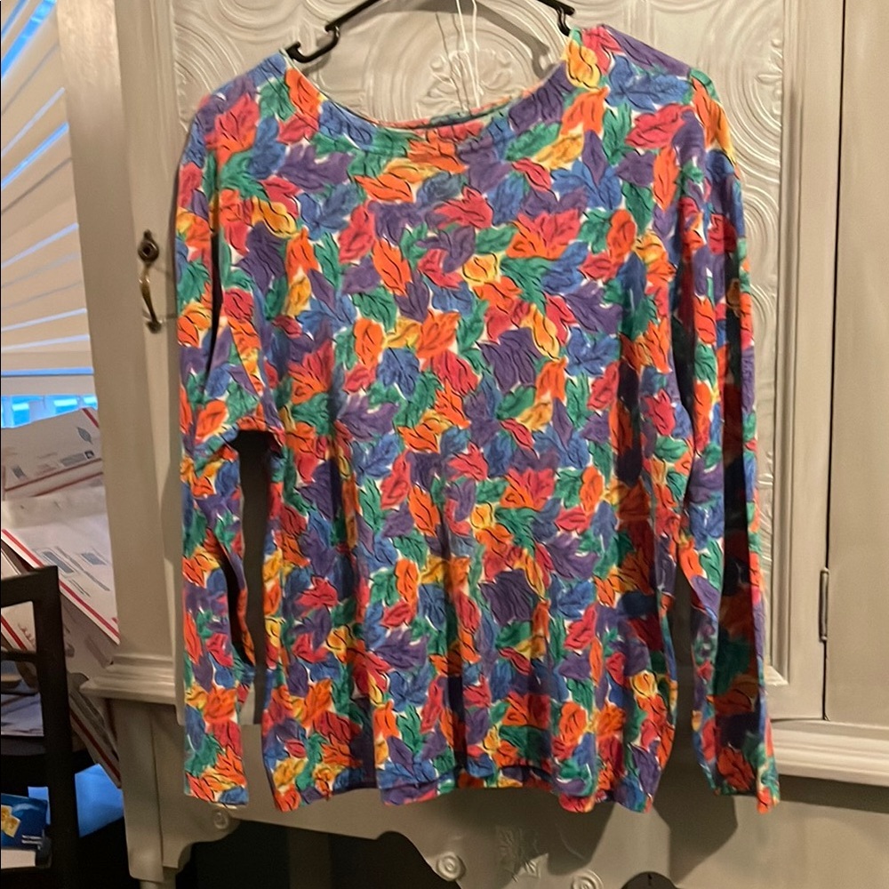 Colorful Leaf Pattern Long Sleeve Top